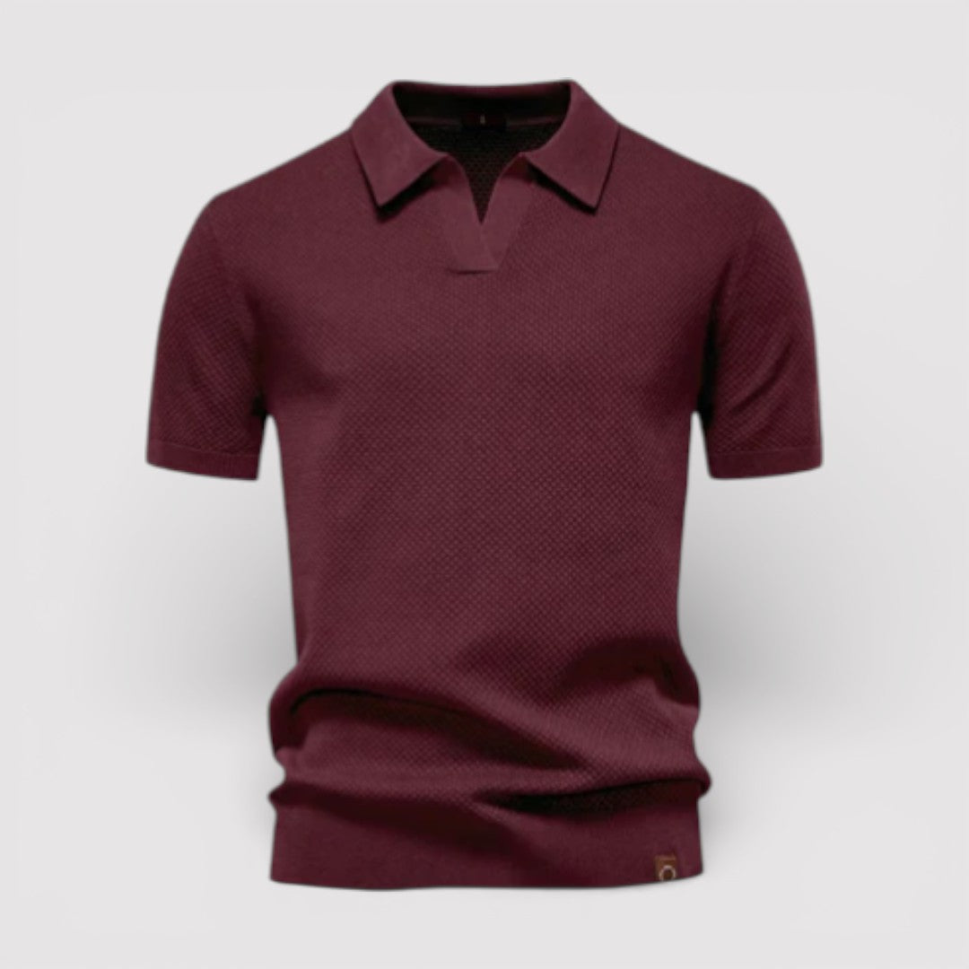 Buttonless polo shirt that exudes luxury