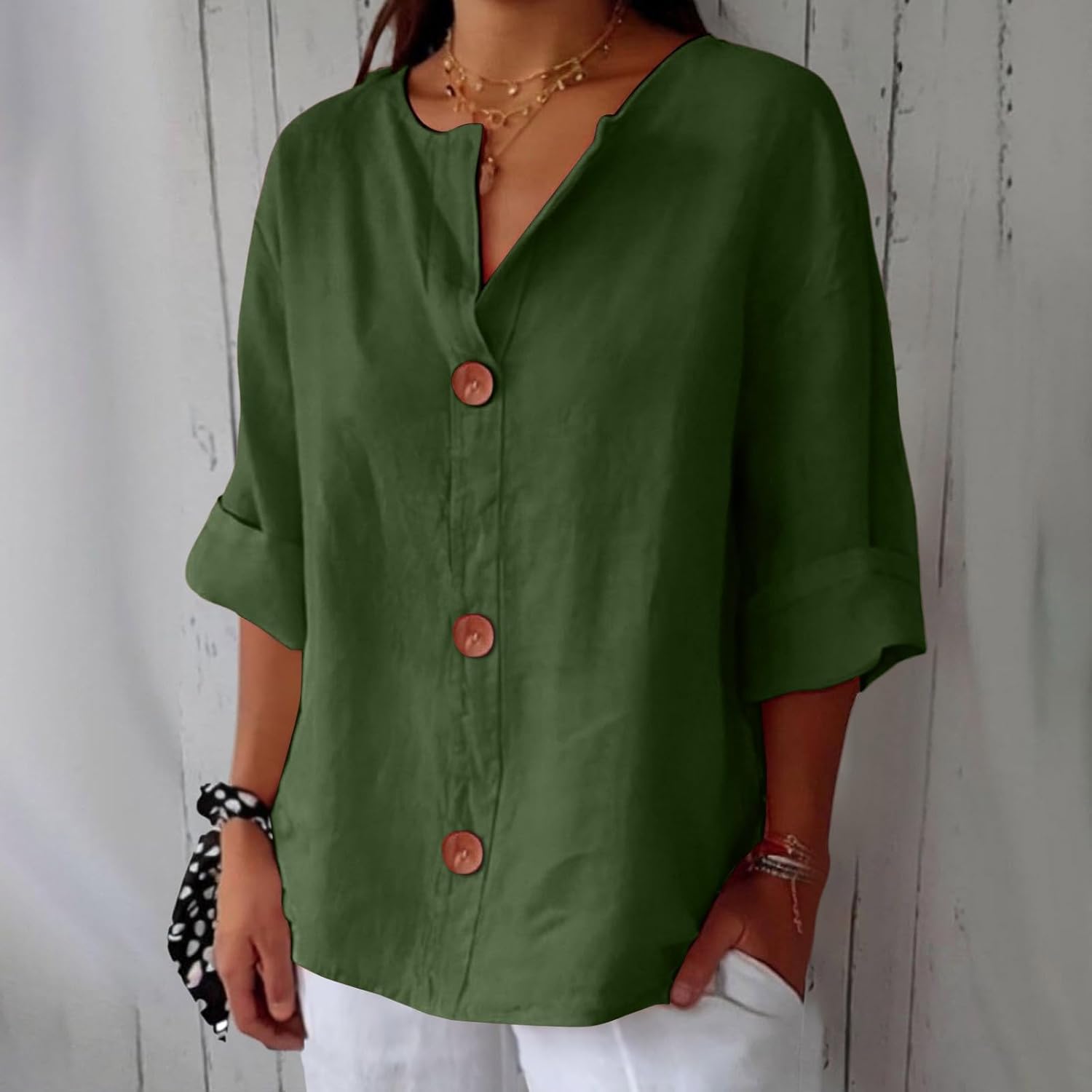 Elegant Blouse — A Piece That Balances Quality and Comfort