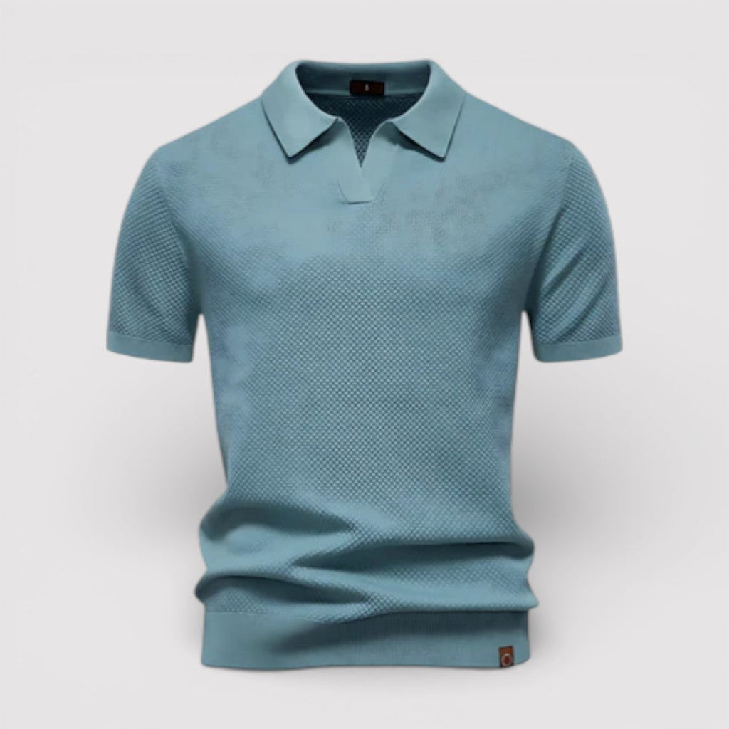 Buttonless polo shirt that exudes luxury