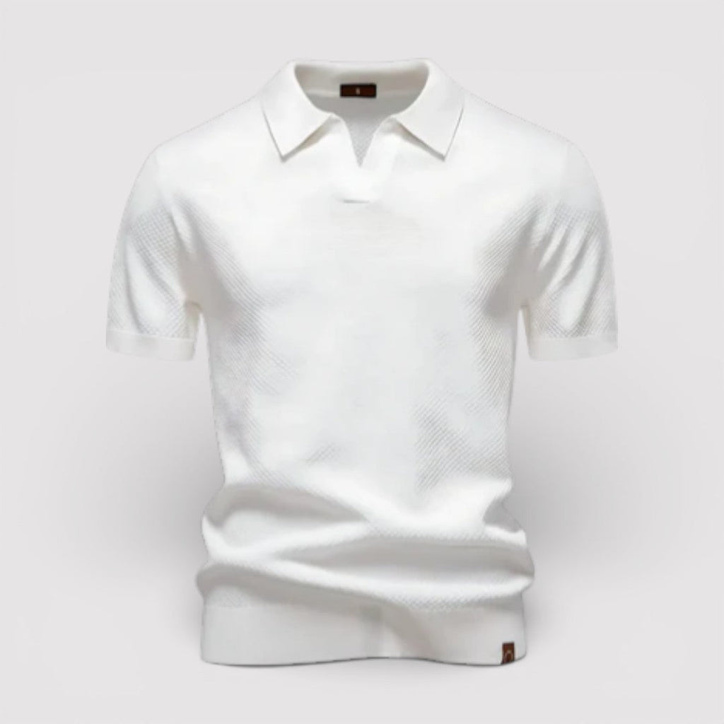 Buttonless polo shirt that exudes luxury