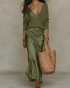 Elegant Satin Midi Dress (Knit Included)