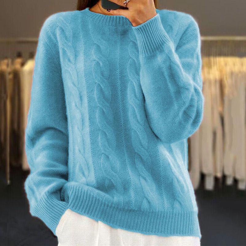 Amalthea - Luxurious knit sweater with a fluffy, soft-to-the-touch feel.