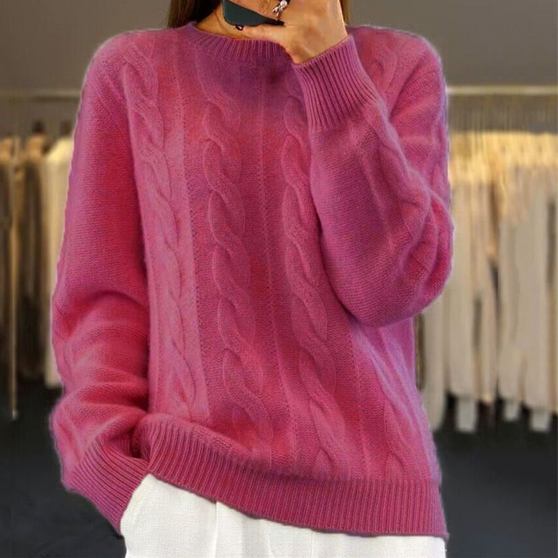 Amalthea - Luxurious knit sweater with a fluffy, soft-to-the-touch feel.