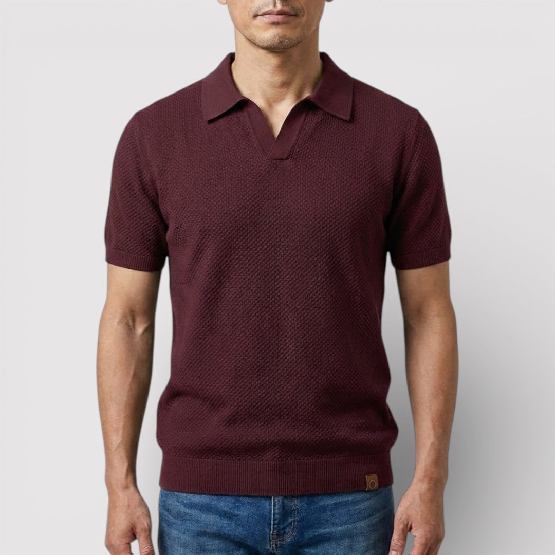 Buttonless polo shirt that exudes luxury
